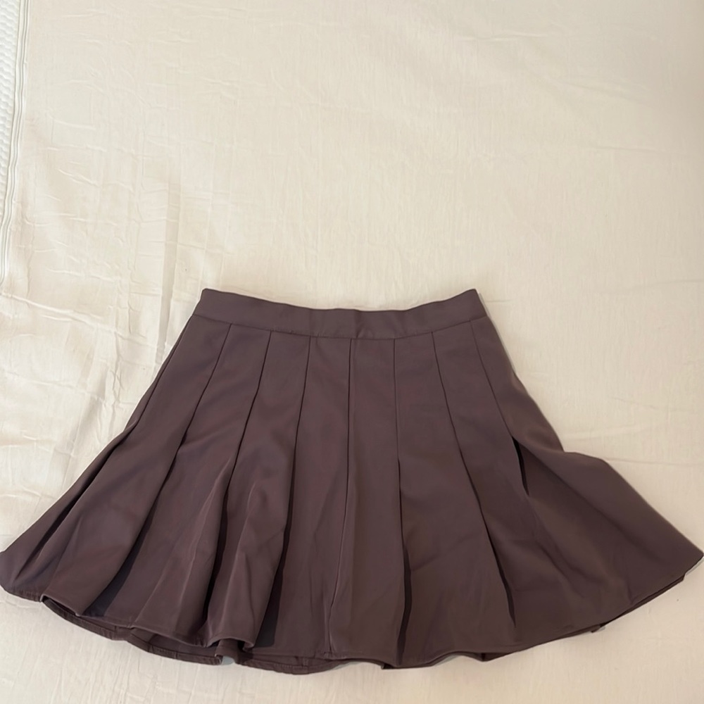 Mauve skirt. Size M.